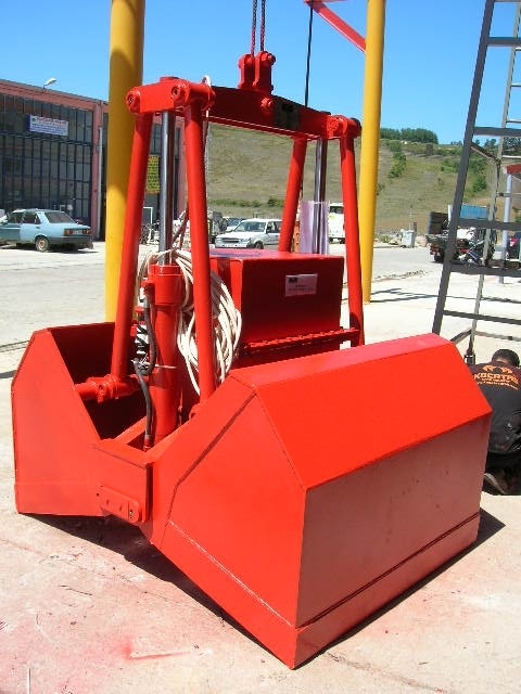 Electro Hydraulic Clamshell Grab